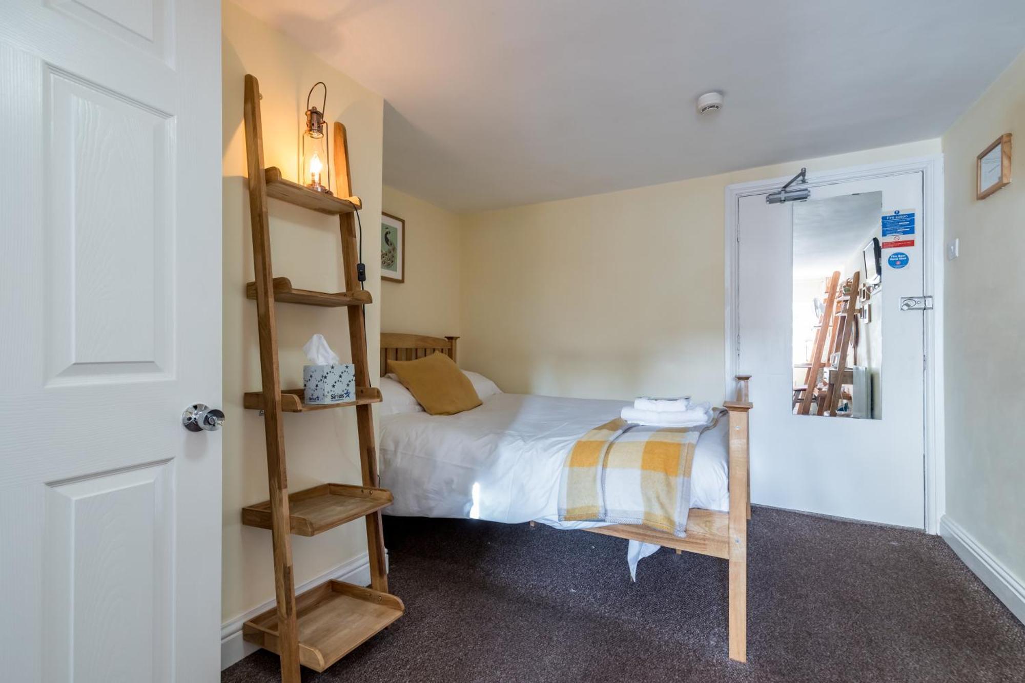 فندق The Littleton Arms بينكريدج الغرفة الصورة